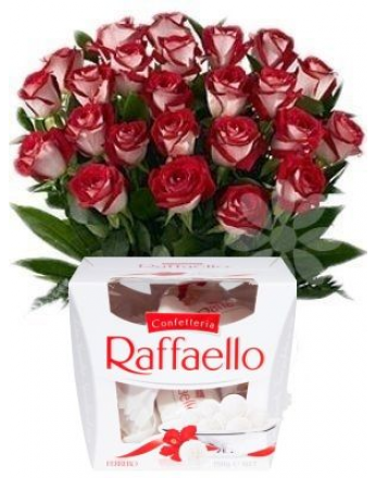 Bouquet of Brindled Roses + Raffaello 150 g
