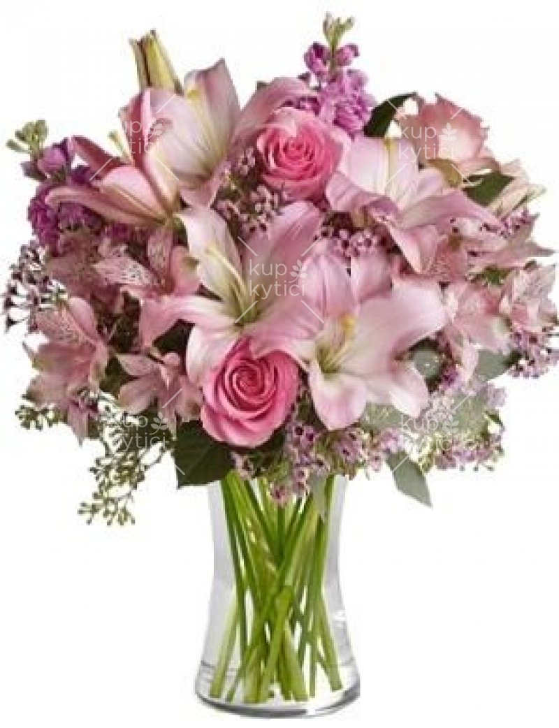 A delicate mix of flowers in pink Angelika
