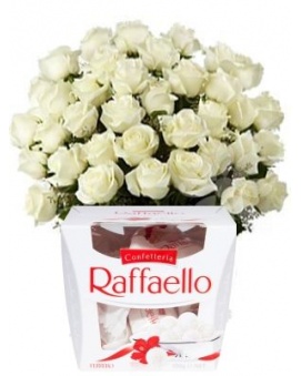 Bouquet of white roses + Raffaello 150 g